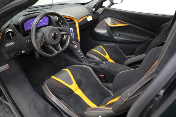 Used 2018 McLaren 720S Performance for sale $289,900 at Pagani of Greenwich in Greenwich CT 06830 17