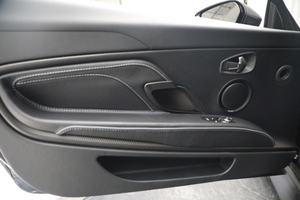 Used 2021 Aston Martin DBS Superleggera for sale $299,900 at Pagani of Greenwich in Greenwich CT 06830 21