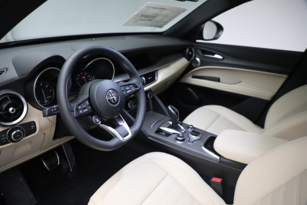 New 2023 Alfa Romeo Stelvio Ti Lusso for sale $59,275 at Pagani of Greenwich in Greenwich CT 06830 21