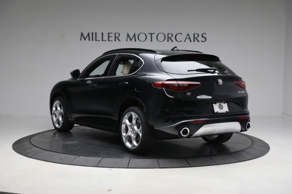 New 2023 Alfa Romeo Stelvio Ti Lusso for sale $59,275 at Pagani of Greenwich in Greenwich CT 06830 5