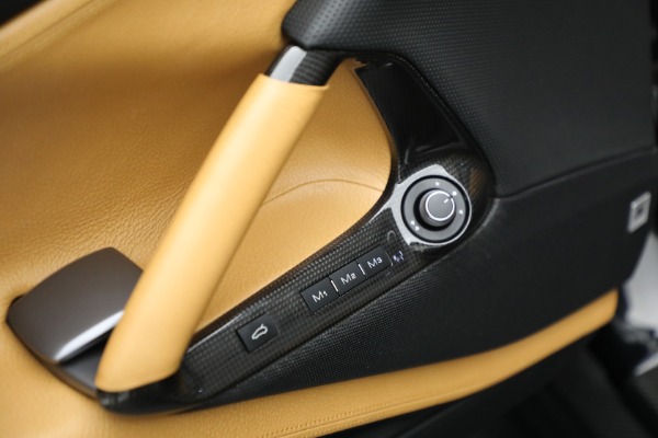 Used 2022 Ferrari 812 GTS for sale $769,900 at Pagani of Greenwich in Greenwich CT 06830 25