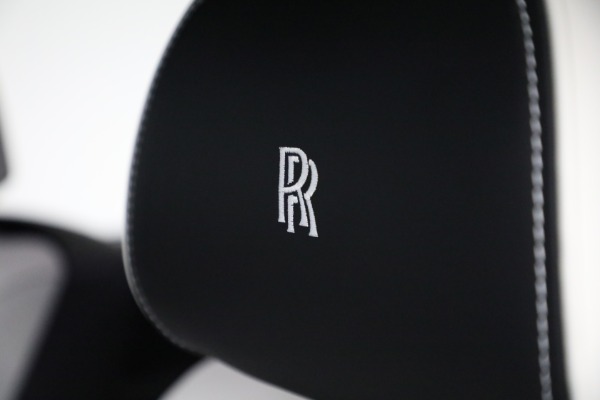 Used 2022 Rolls-Royce Black Badge Cullinan for sale $399,900 at Pagani of Greenwich in Greenwich CT 06830 16