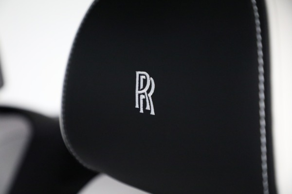 Used 2022 Rolls-Royce Black Badge Cullinan for sale Sold at Pagani of Greenwich in Greenwich CT 06830 16