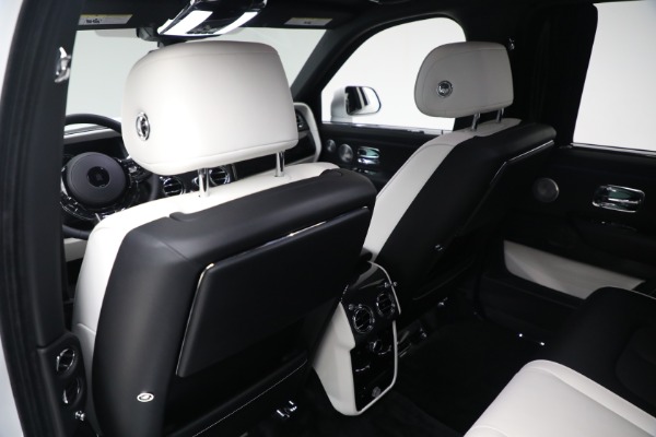 Used 2022 Rolls-Royce Black Badge Cullinan for sale Sold at Pagani of Greenwich in Greenwich CT 06830 21