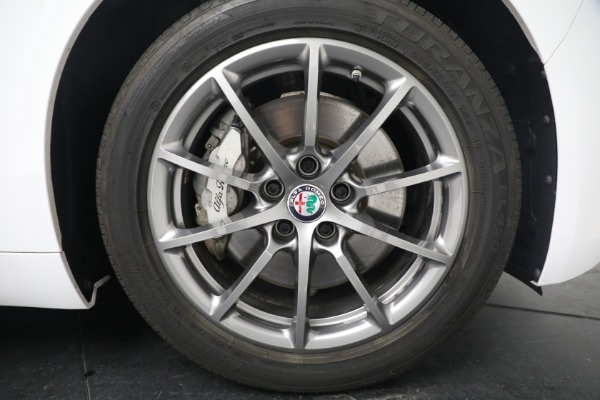 Used 2019 Alfa Romeo Giulia for sale $27,900 at Pagani of Greenwich in Greenwich CT 06830 13
