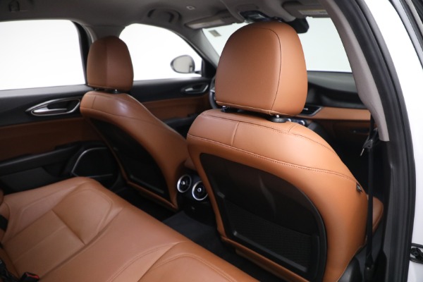 Used 2019 Alfa Romeo Giulia for sale $27,900 at Pagani of Greenwich in Greenwich CT 06830 24
