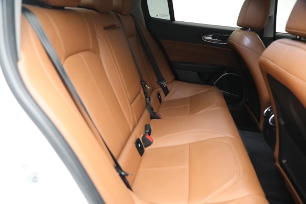 Used 2019 Alfa Romeo Giulia for sale $27,900 at Pagani of Greenwich in Greenwich CT 06830 26
