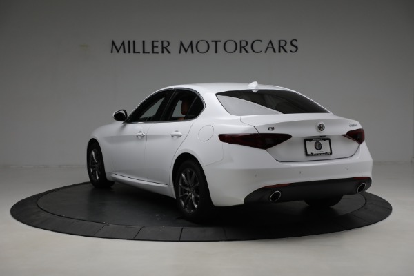 Used 2019 Alfa Romeo Giulia for sale $27,900 at Pagani of Greenwich in Greenwich CT 06830 5