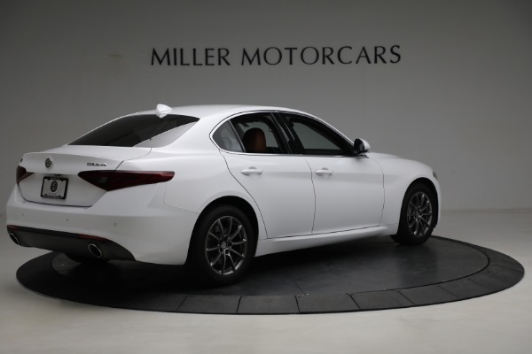 Used 2019 Alfa Romeo Giulia for sale $27,900 at Pagani of Greenwich in Greenwich CT 06830 8