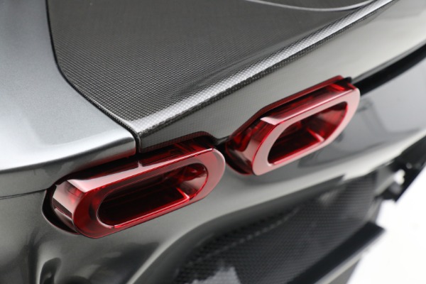 Used 2022 Ferrari SF90 Stradale for sale $739,900 at Pagani of Greenwich in Greenwich CT 06830 27
