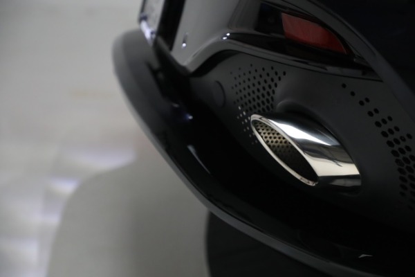 Used 2022 Aston Martin DBX for sale $169,900 at Pagani of Greenwich in Greenwich CT 06830 26