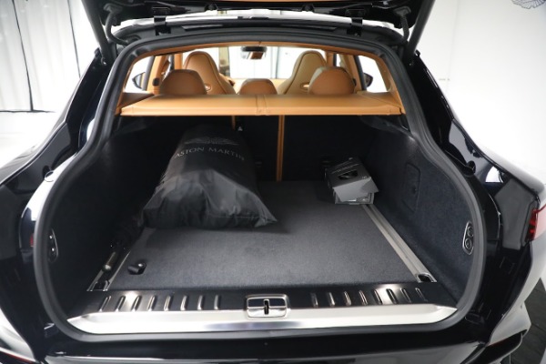 Used 2022 Aston Martin DBX for sale $169,900 at Pagani of Greenwich in Greenwich CT 06830 27