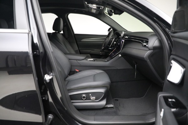 New 2023 Maserati Grecale GT for sale $70,347 at Pagani of Greenwich in Greenwich CT 06830 17