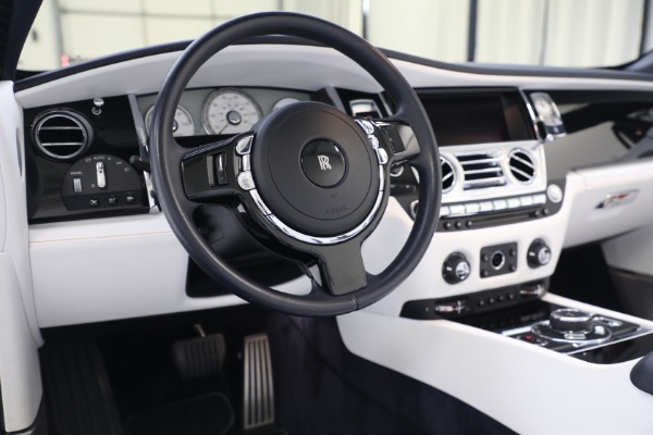 Used 2019 Rolls-Royce Dawn for sale $329,900 at Pagani of Greenwich in Greenwich CT 06830 24