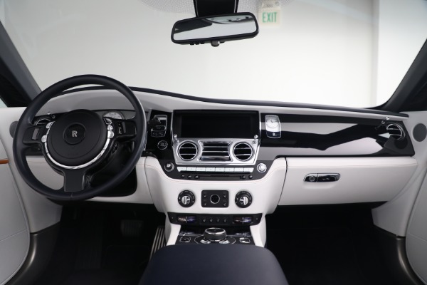 Used 2019 Rolls-Royce Dawn for sale $329,900 at Pagani of Greenwich in Greenwich CT 06830 4