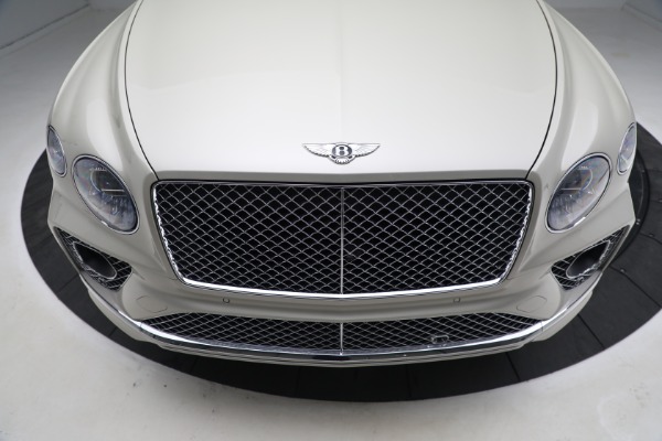 Used 2022 Bentley Bentayga V8 for sale $205,900 at Pagani of Greenwich in Greenwich CT 06830 15