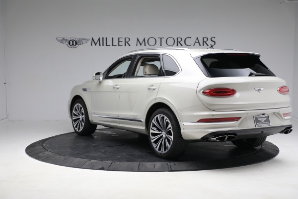 Used 2022 Bentley Bentayga V8 for sale $205,900 at Pagani of Greenwich in Greenwich CT 06830 4