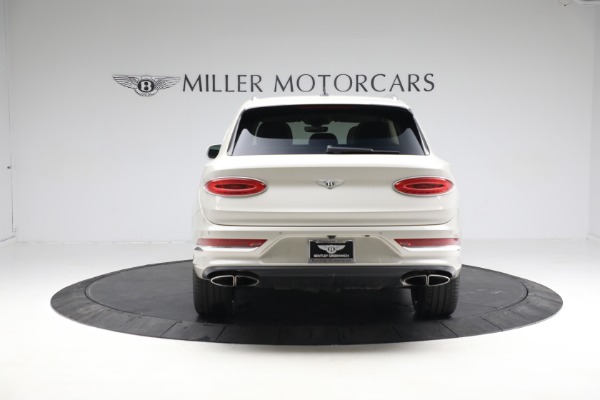 Used 2022 Bentley Bentayga V8 for sale $205,900 at Pagani of Greenwich in Greenwich CT 06830 6