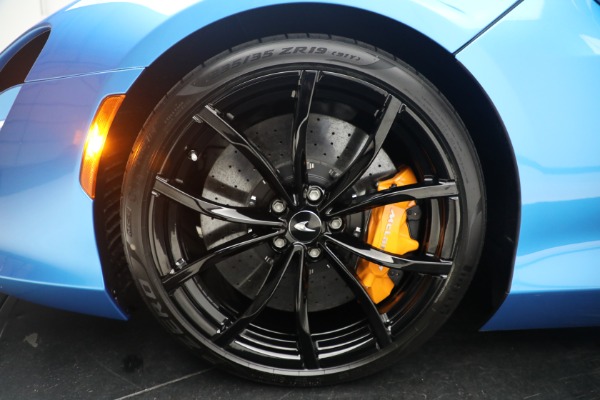 New 2023 McLaren Artura TechLux for sale $287,475 at Pagani of Greenwich in Greenwich CT 06830 19