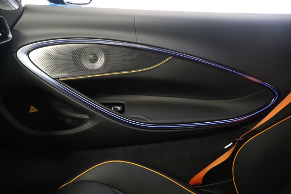 New 2023 McLaren Artura TechLux for sale $287,475 at Pagani of Greenwich in Greenwich CT 06830 27