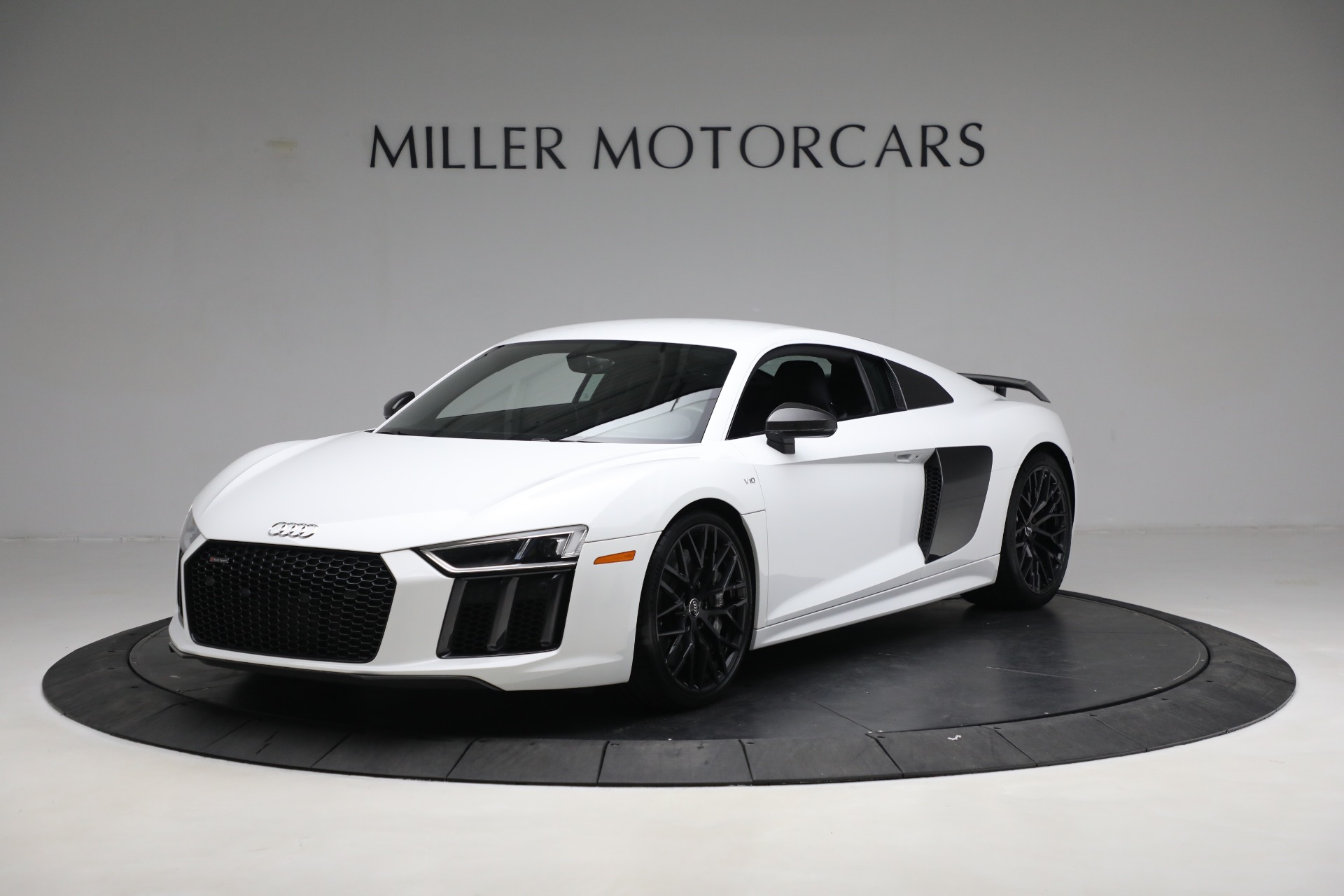 Used 2018 Audi R8 5.2 quattro V10 Plus for sale Sold at Pagani of Greenwich in Greenwich CT 06830 1