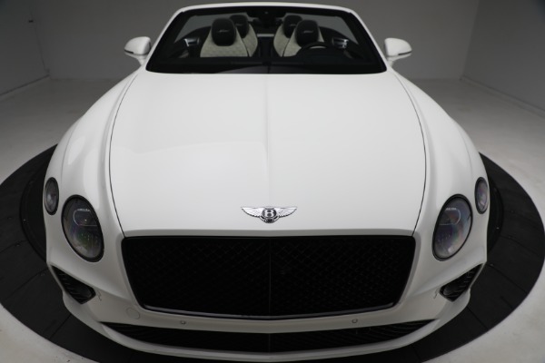 Used 2022 Bentley Continental GTC Speed for sale $327,900 at Pagani of Greenwich in Greenwich CT 06830 21