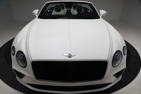 Used 2022 Bentley Continental GTC Speed for sale $298,900 at Pagani of Greenwich in Greenwich CT 06830 21