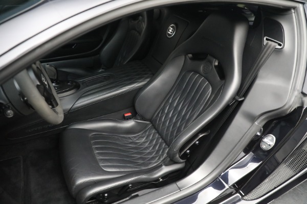 Used 2012 Bugatti Veyron 16.4 Super Sport for sale $3,350,000 at Pagani of Greenwich in Greenwich CT 06830 17