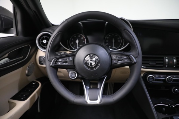 New 2023 Alfa Romeo Giulia Ti Lusso for sale $50,370 at Pagani of Greenwich in Greenwich CT 06830 23