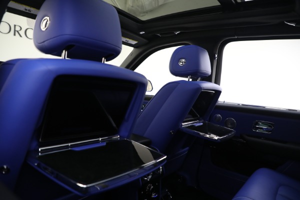Used 2022 Rolls-Royce Cullinan for sale $335,900 at Pagani of Greenwich in Greenwich CT 06830 21