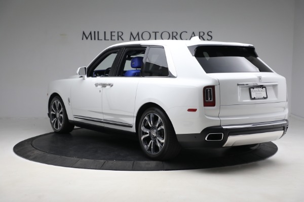 Used 2022 Rolls-Royce Cullinan for sale $335,900 at Pagani of Greenwich in Greenwich CT 06830 9