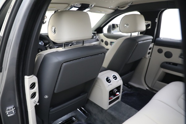 Used 2022 Rolls-Royce Ghost for sale $365,900 at Pagani of Greenwich in Greenwich CT 06830 17