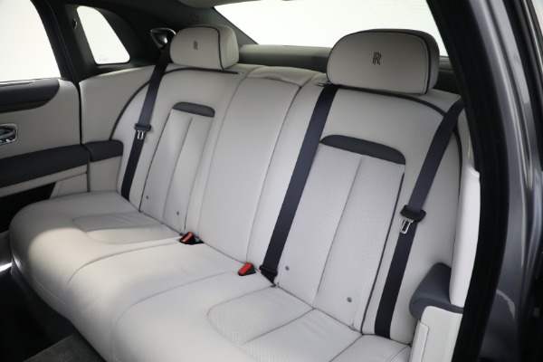 Used 2022 Rolls-Royce Ghost for sale $365,900 at Pagani of Greenwich in Greenwich CT 06830 19