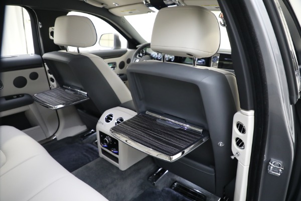 Used 2022 Rolls-Royce Ghost for sale $365,900 at Pagani of Greenwich in Greenwich CT 06830 24