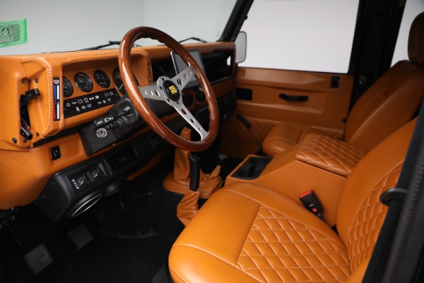 Used 1993 Land Rover Defender 110 for sale $195,900 at Pagani of Greenwich in Greenwich CT 06830 16