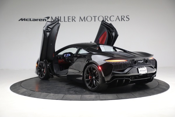 New 2023 McLaren Artura TechLux for sale $274,210 at Pagani of Greenwich in Greenwich CT 06830 14