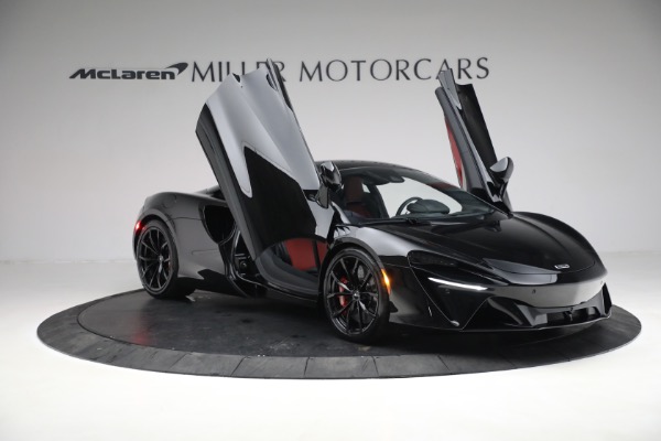 New 2023 McLaren Artura TechLux for sale $274,210 at Pagani of Greenwich in Greenwich CT 06830 16