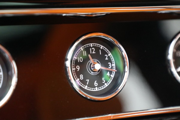 Used 2020 Bentley Mulsanne for sale Call for price at Pagani of Greenwich in Greenwich CT 06830 21