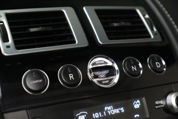 Used 2009 Aston Martin V8 Vantage Roadster for sale $59,900 at Pagani of Greenwich in Greenwich CT 06830 23