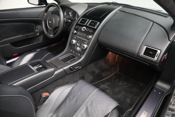 Used 2009 Aston Martin V8 Vantage Roadster for sale $59,900 at Pagani of Greenwich in Greenwich CT 06830 28