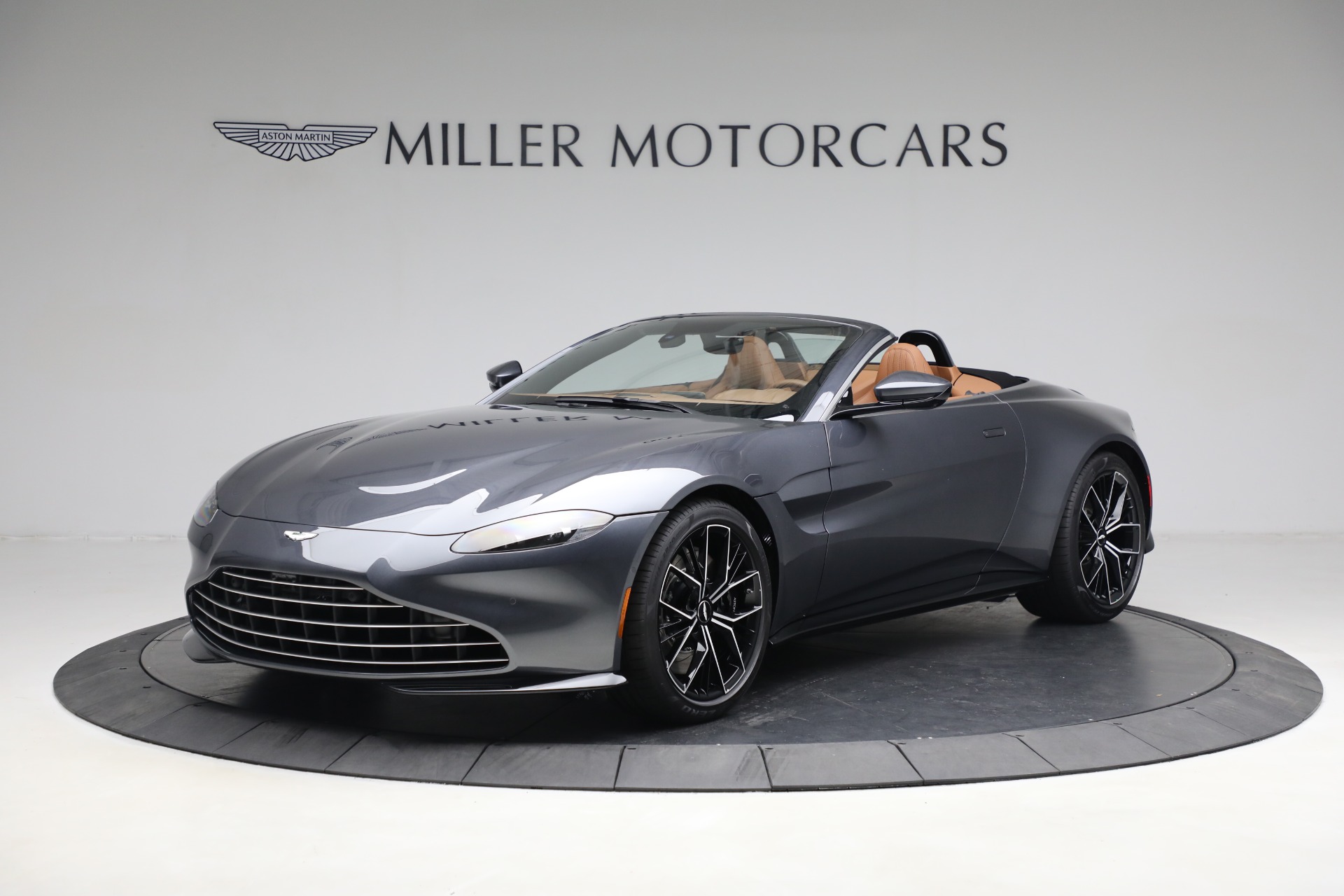New 2023 Aston Martin Vantage V8 for sale $201,486 at Pagani of Greenwich in Greenwich CT 06830 1