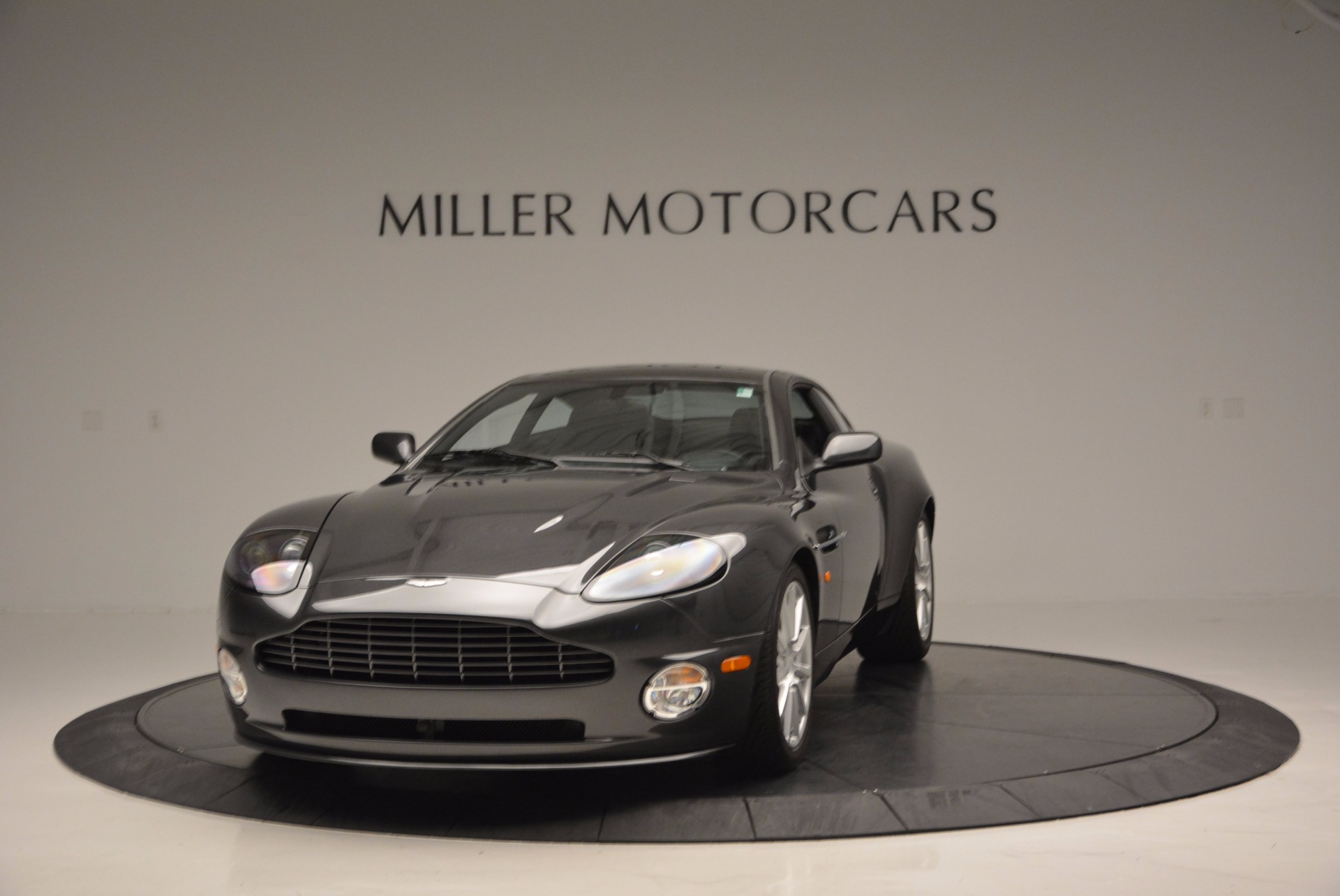 Used 2005 Aston Martin V12 Vanquish S for sale Sold at Pagani of Greenwich in Greenwich CT 06830 1