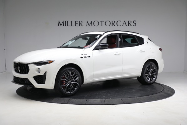 New 2023 Maserati Levante Modena for sale $113,135 at Pagani of Greenwich in Greenwich CT 06830 2
