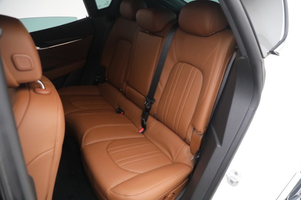 New 2023 Maserati Levante Modena for sale $110,585 at Pagani of Greenwich in Greenwich CT 06830 18