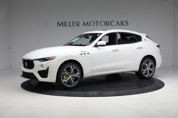 New 2023 Maserati Levante Modena for sale $110,585 at Pagani of Greenwich in Greenwich CT 06830 2