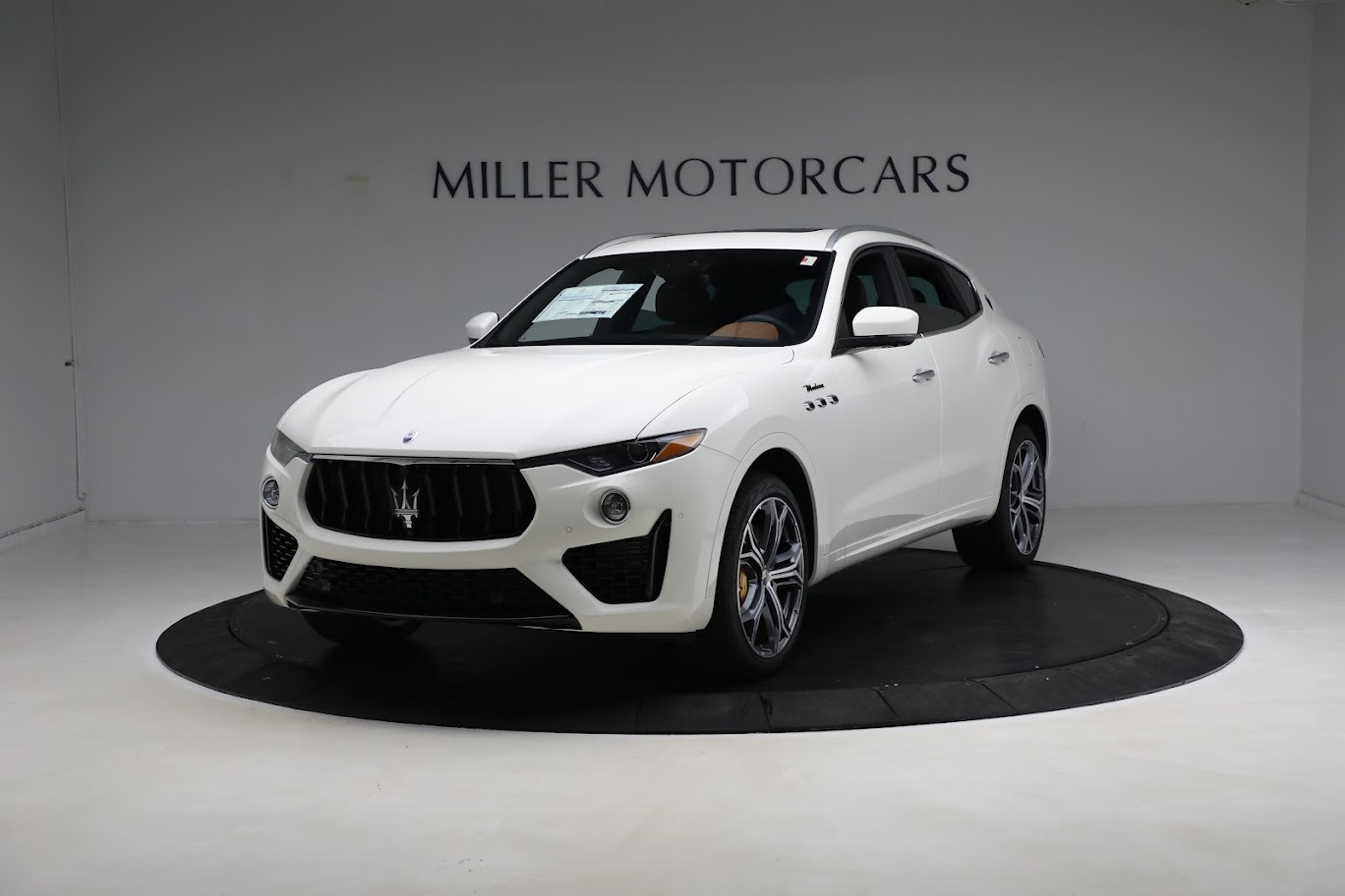 New 2023 Maserati Levante Modena for sale $110,585 at Pagani of Greenwich in Greenwich CT 06830 1
