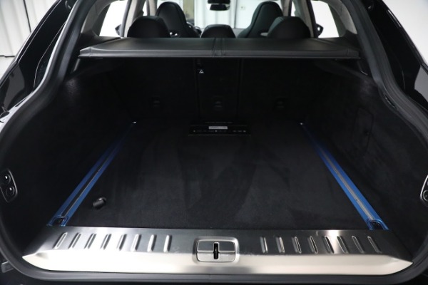Used 2021 Aston Martin DBX for sale $134,900 at Pagani of Greenwich in Greenwich CT 06830 27