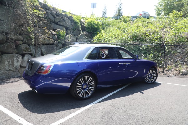 Used 2022 Rolls-Royce Ghost EWB for sale $345,900 at Pagani of Greenwich in Greenwich CT 06830 13