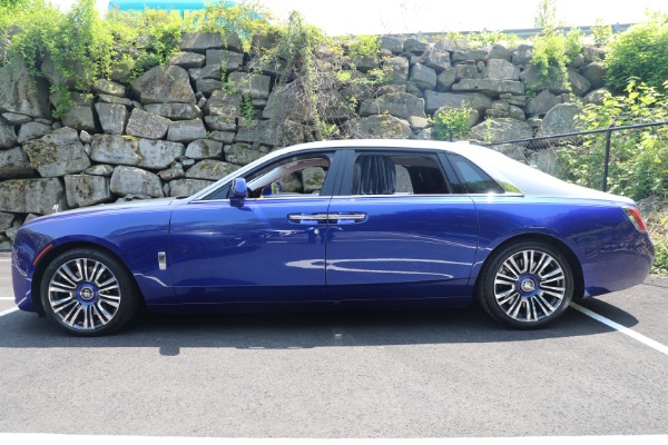 Used 2022 Rolls-Royce Ghost EWB for sale Sold at Pagani of Greenwich in Greenwich CT 06830 3