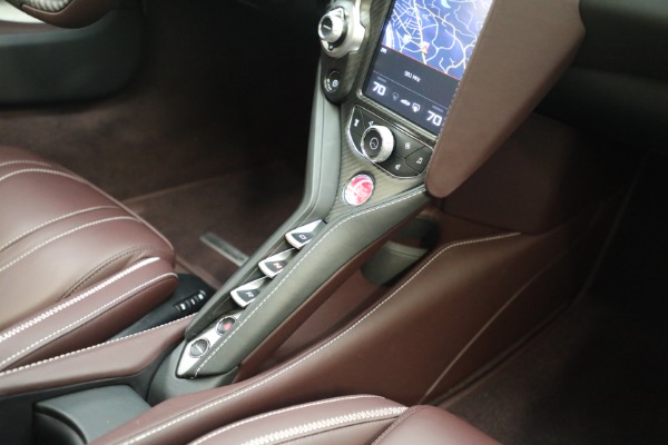 Used 2018 McLaren 720S Luxury for sale $259,900 at Pagani of Greenwich in Greenwich CT 06830 28
